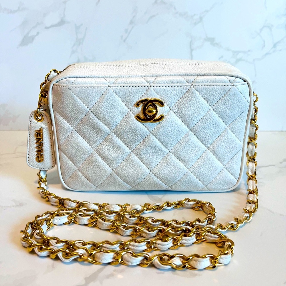 SOLD Small Vintage CHANEL White Caviar Camera Bag - Picture 2 of 16